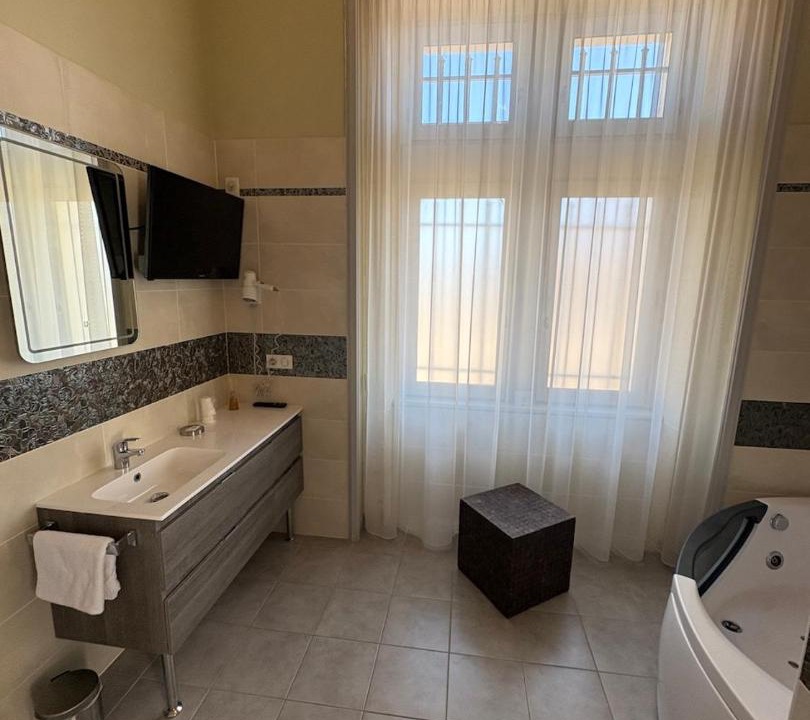 Photo of Bathroom in Cognac
