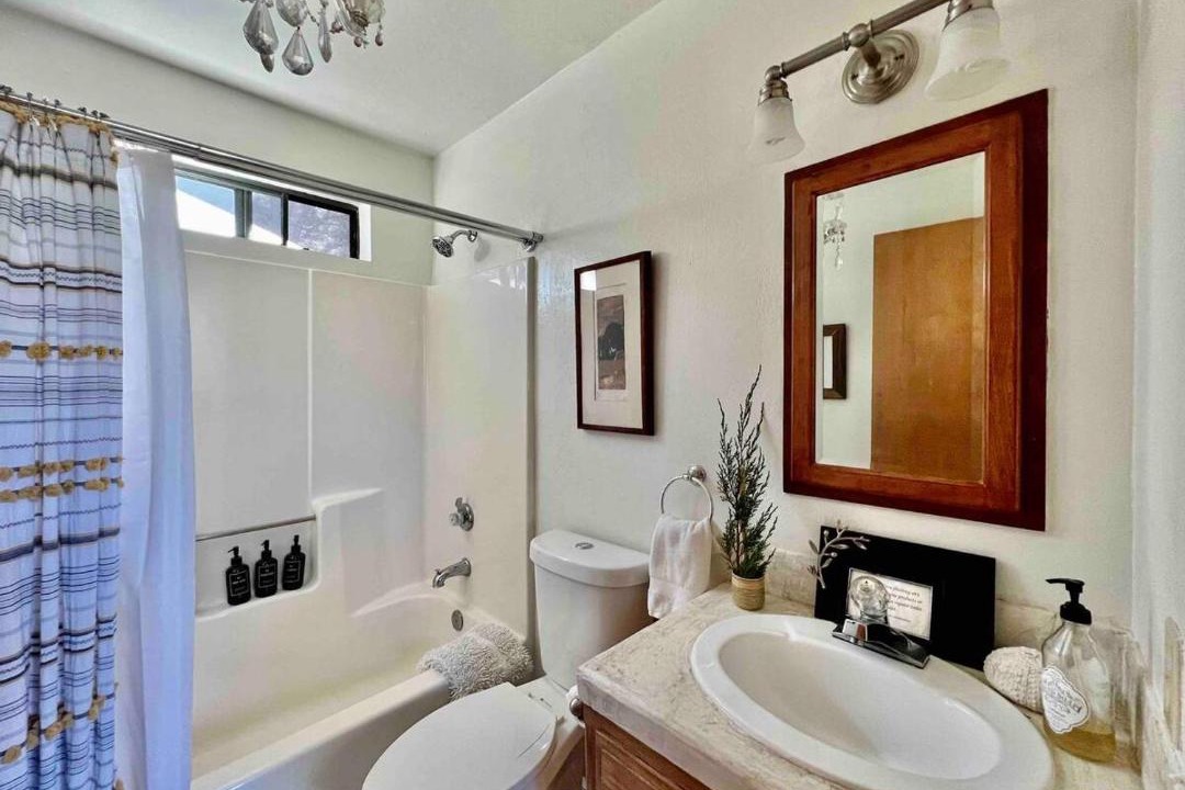 Photo of Bathroom in Pine Mountain Club