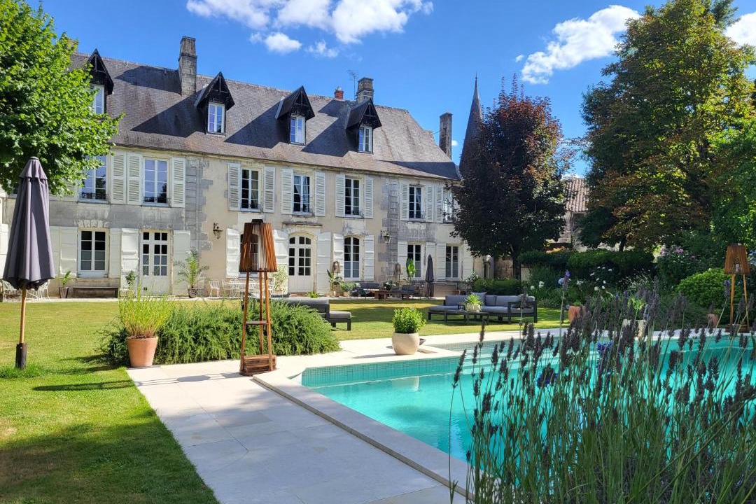 Photo of Others in Cognac