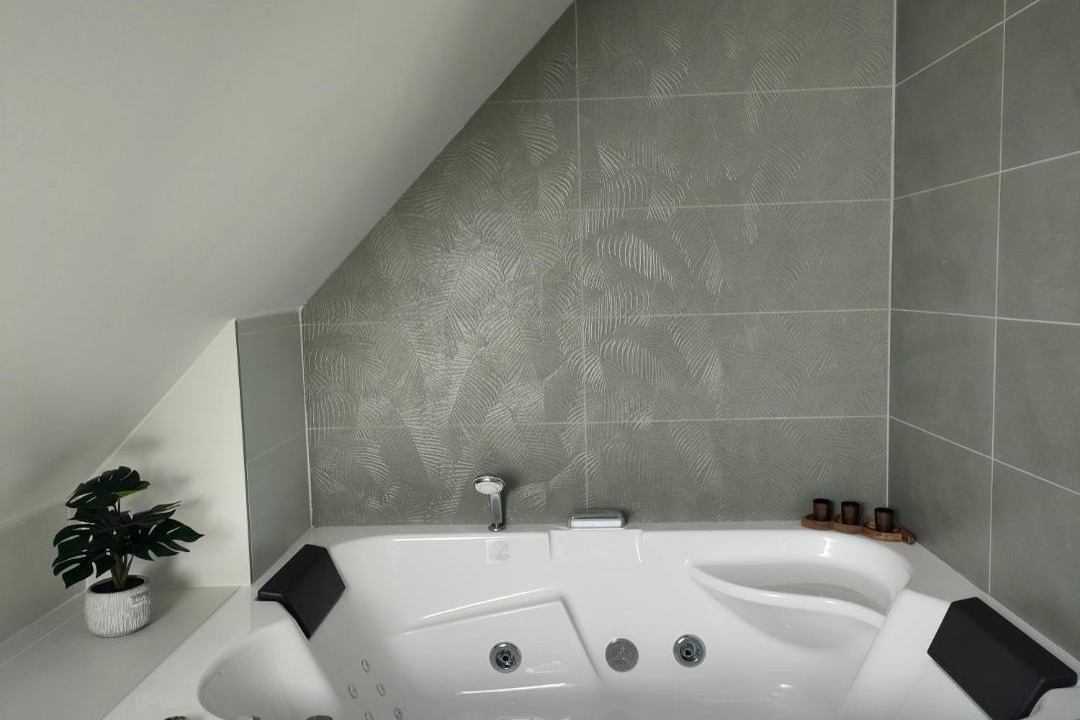 Photo of Bathroom in Portbail