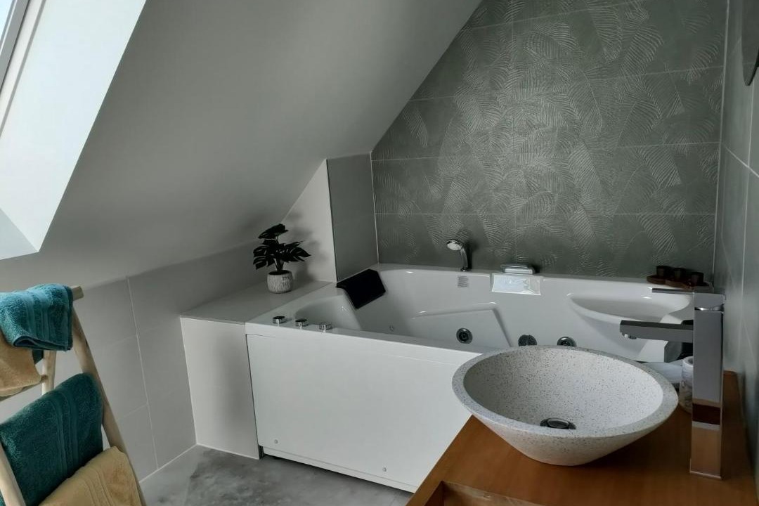 Photo of Bathroom in Portbail