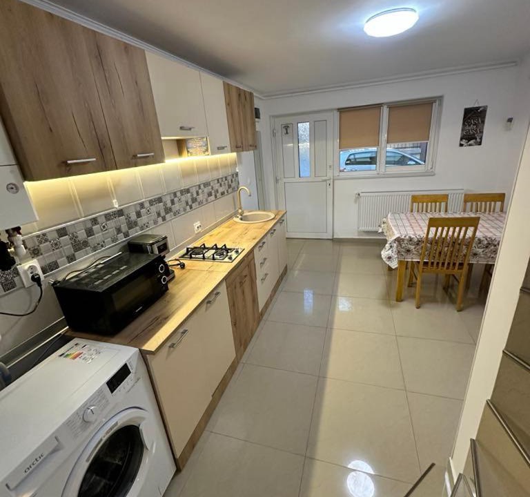 Photo of Kitchen in Saturn
