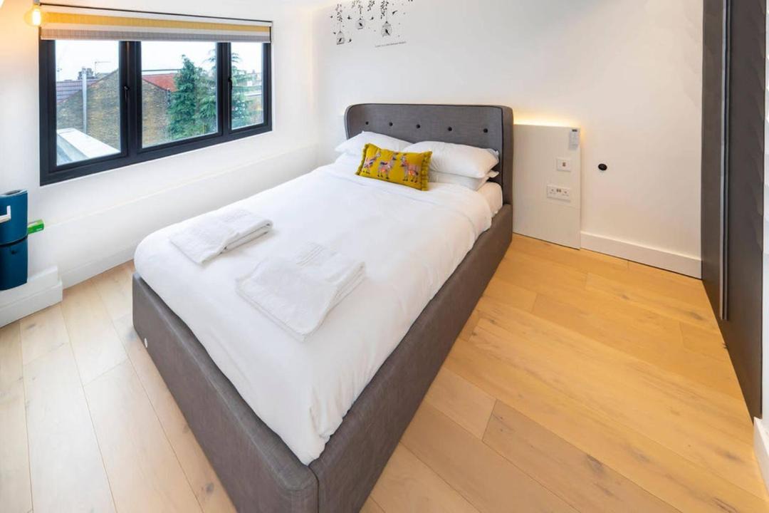 Photo of Bedroom in South Acton
