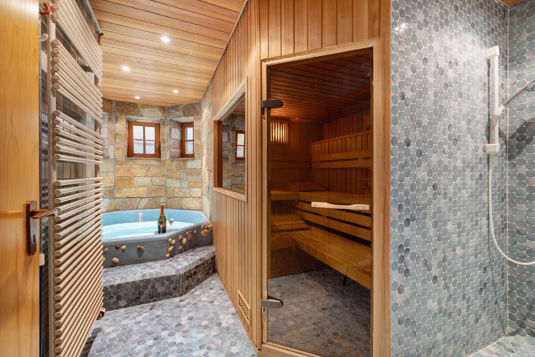 Photo of Bathroom in Gemarkung Laufen an der Eyach