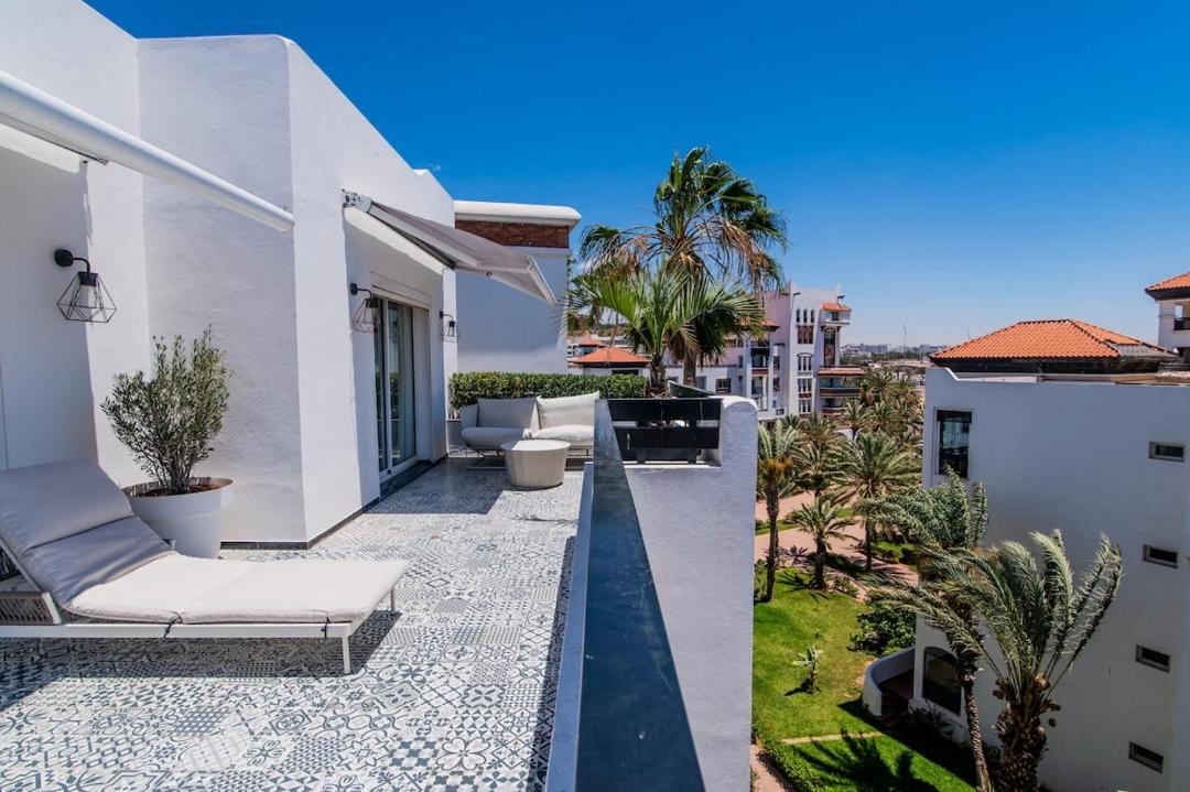 Photo of Patio Balcony in Oulad Khallouf