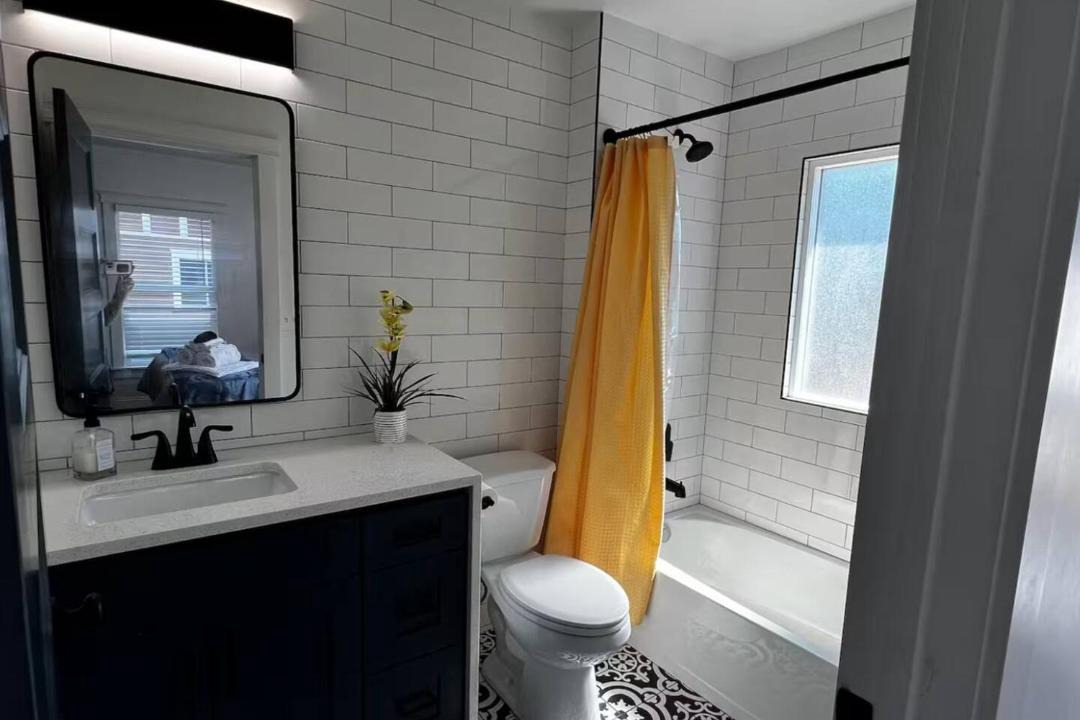 Photo of Bathroom in Cliff - Cannon