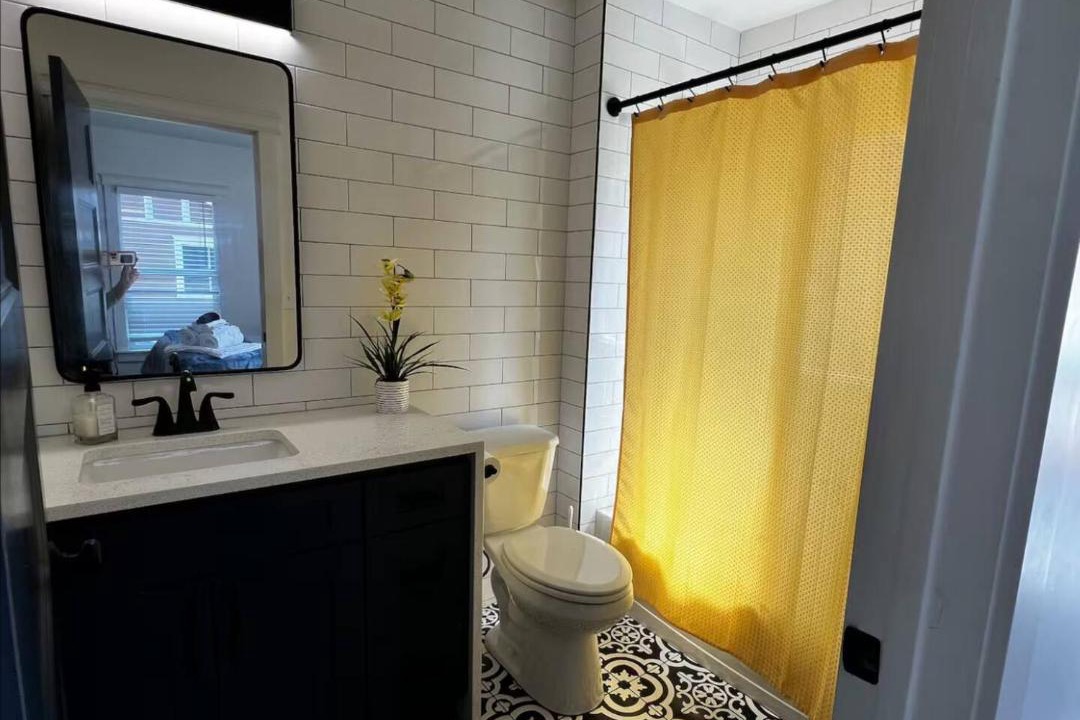 Photo of Bathroom in Cliff - Cannon