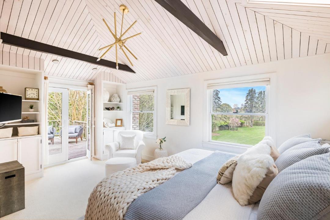 Photo of Bedroom in Wainscott