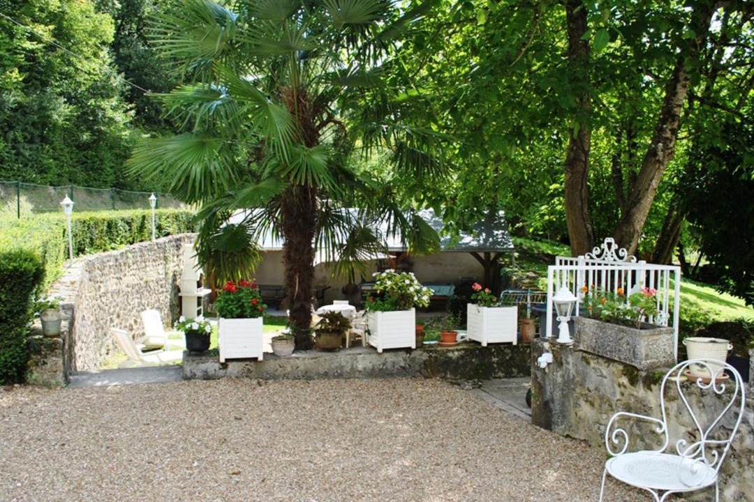 Photo of Others in Blere