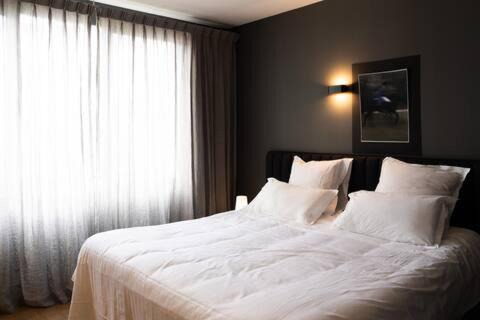 Photo of Bedroom in Faubourg-du-Roule