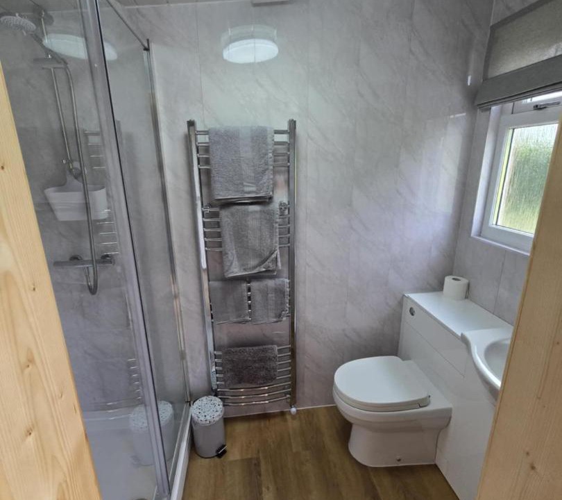Photo of Bathroom in Pendine