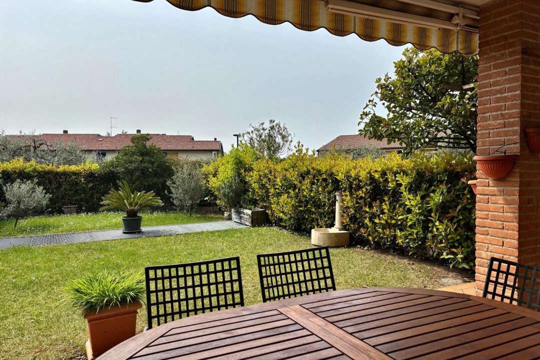 Photo of Patio Balcony in Calmasino