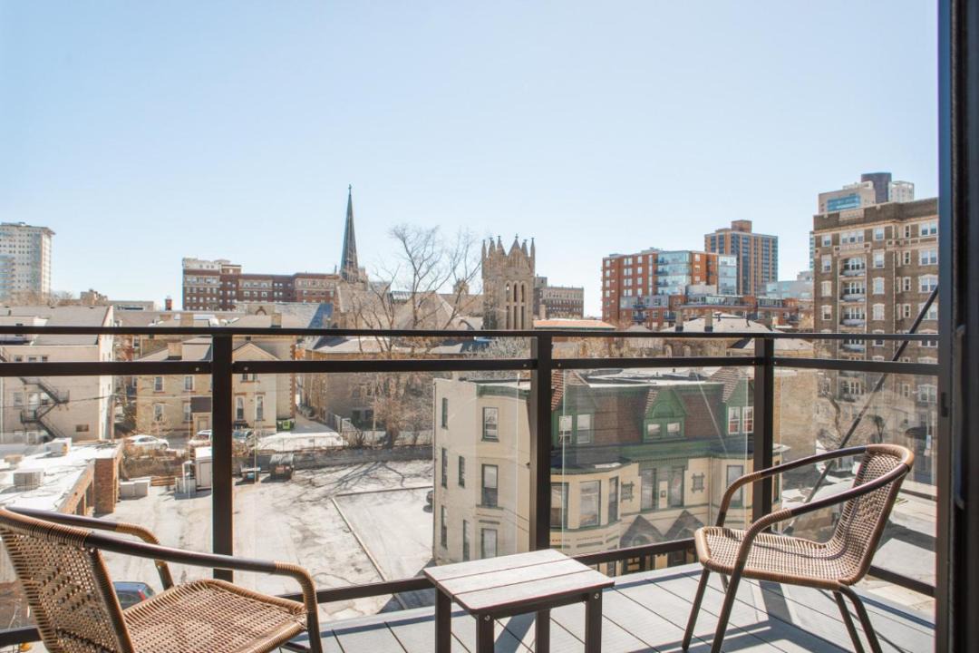 Photo of Patio Balcony in Yankee Hill