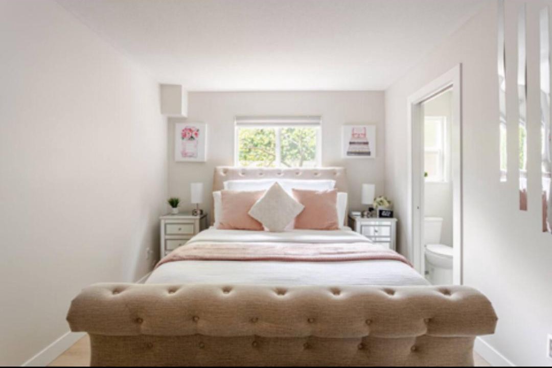 Photo of Bedroom in Burke Mountain