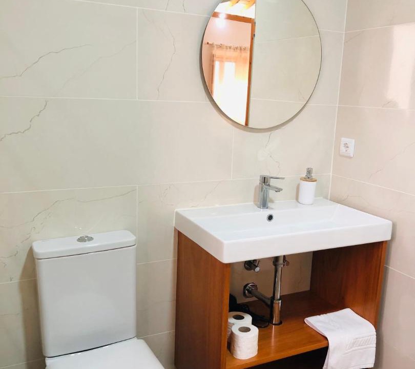 Photo of Bathroom in Urzelina