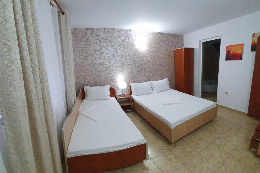 Photo of Bedroom in 2 Mai