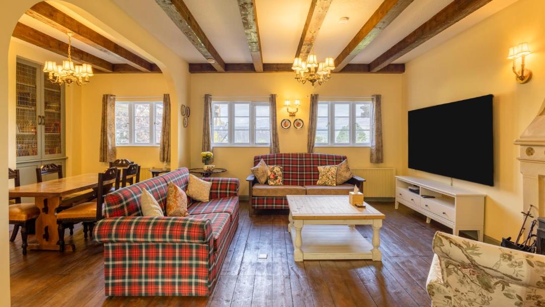 Photo of Livingroom in Fort William City Centre