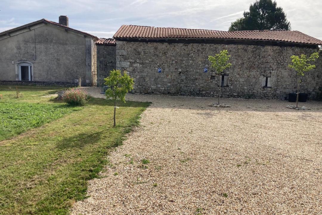 Photo of Others in Chenaud