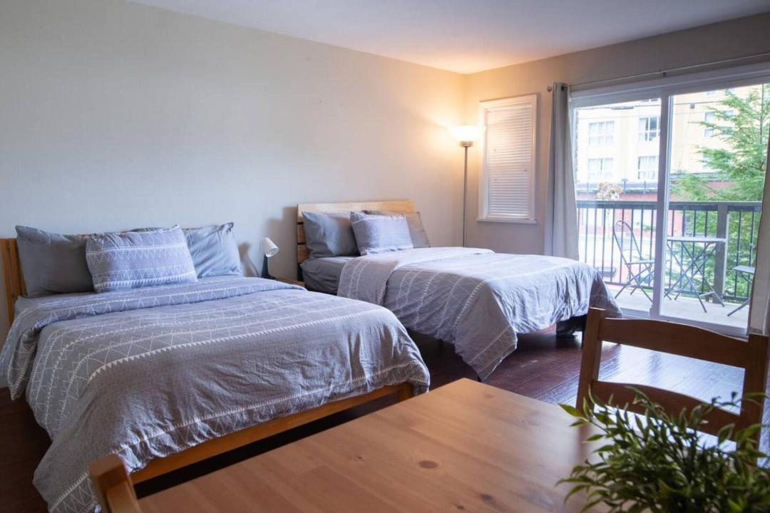 Photo of Bedroom in Harrison Hot Springs