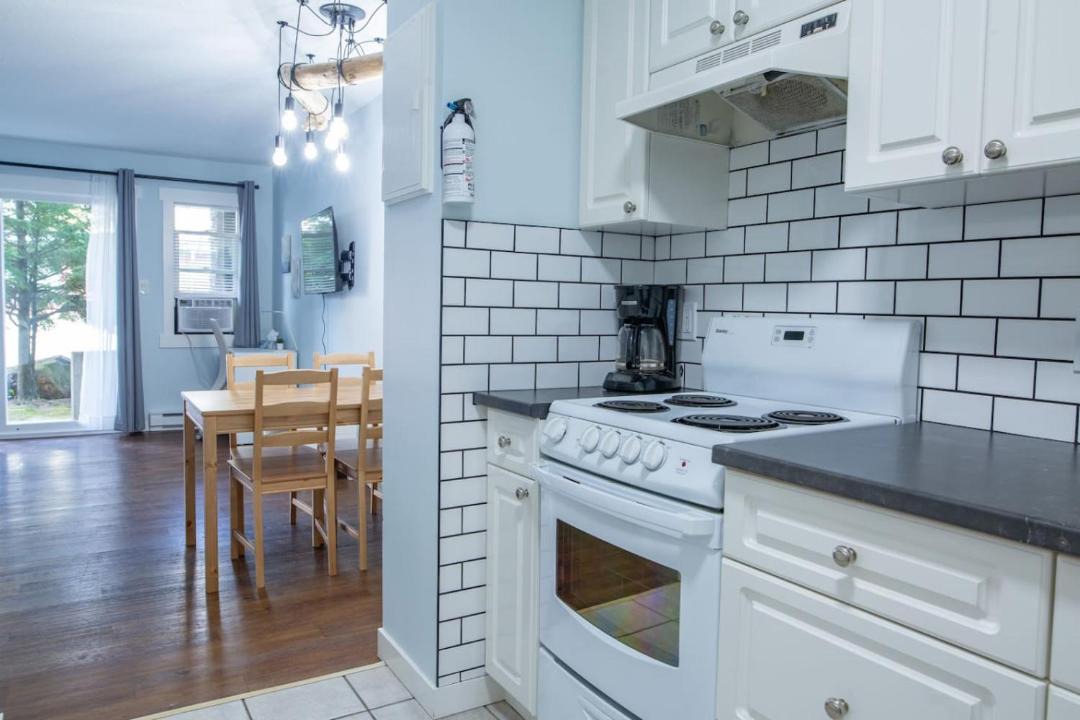 Photo of Kitchen in Harrison Hot Springs