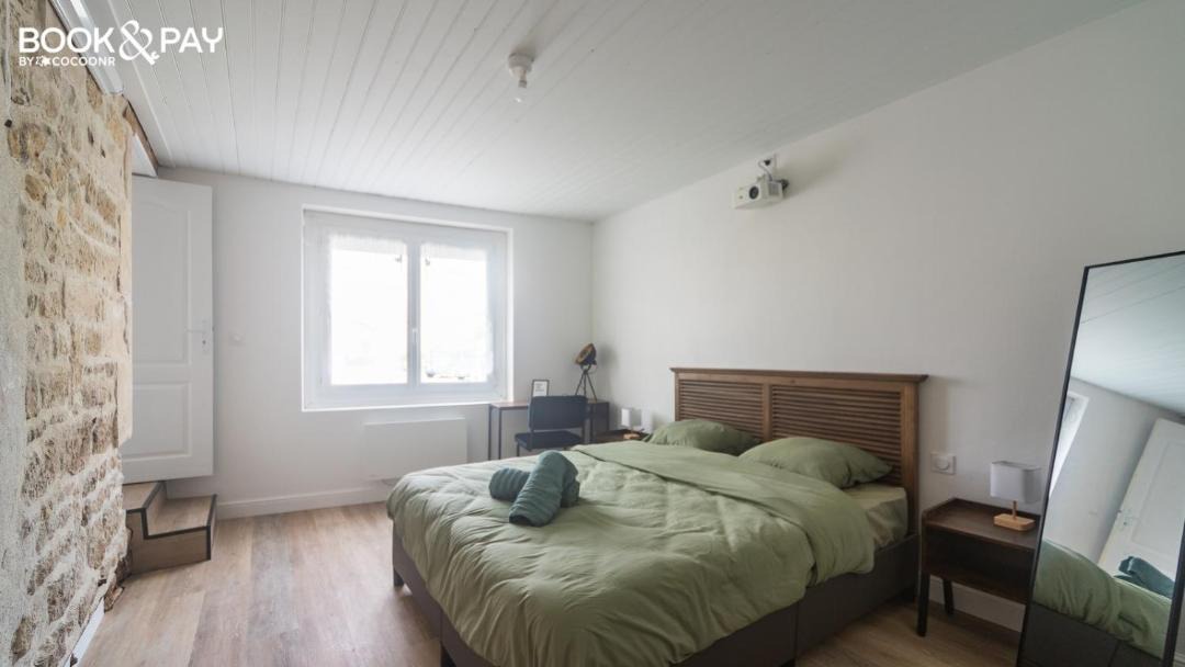 Photo of Bedroom in Lucon