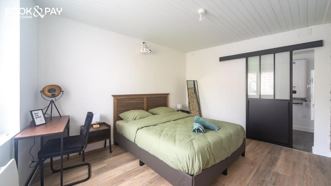 Photo of Bedroom in Lucon