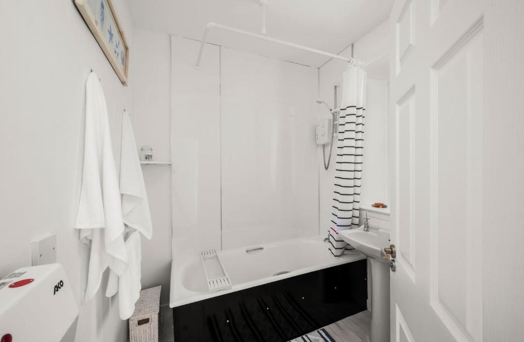 Photo of Bathroom in Johnshaven