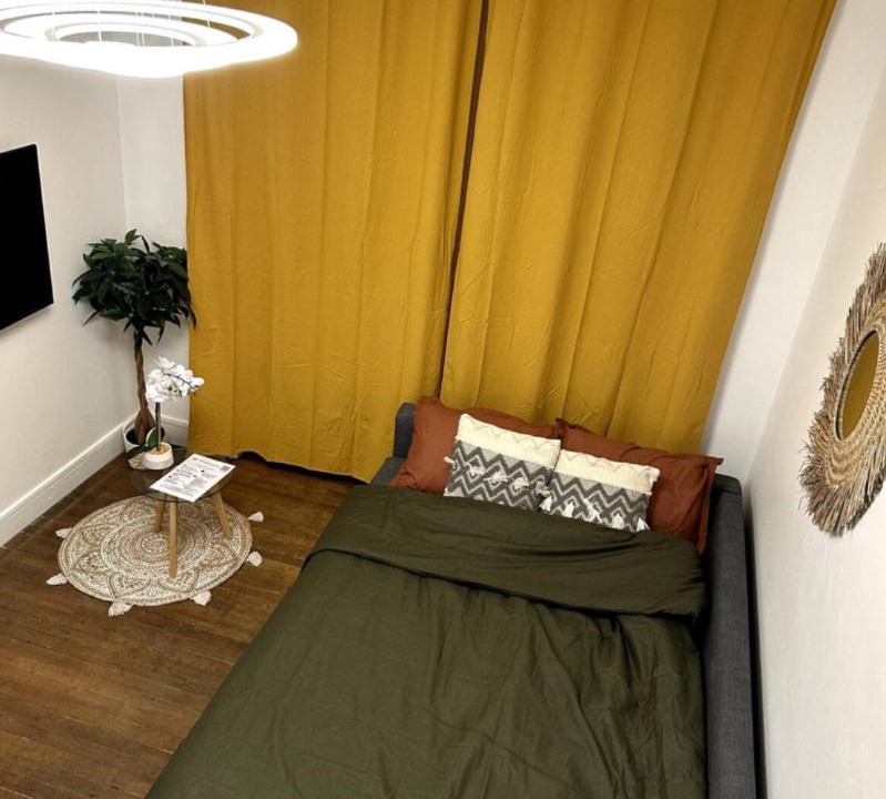 Photo of Bedroom in 14th Arrondissement
