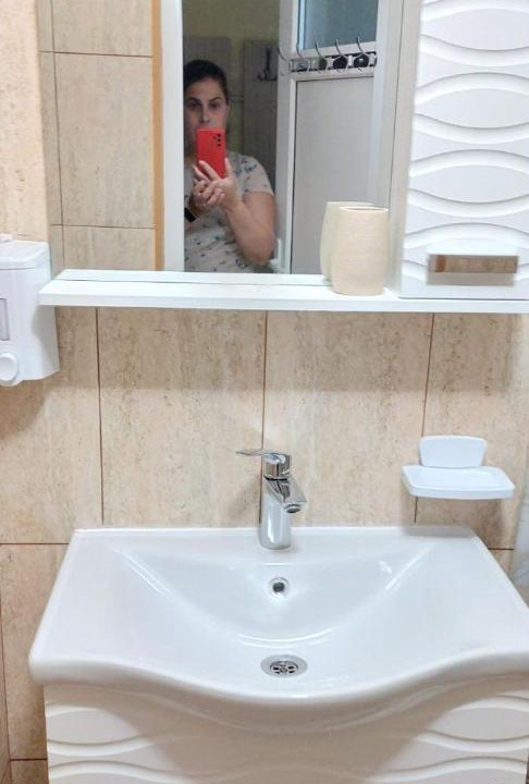 Photo of Bathroom in Saturn