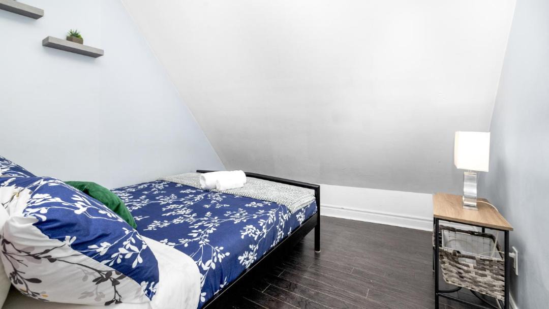 Photo of Bedroom in Centretown West