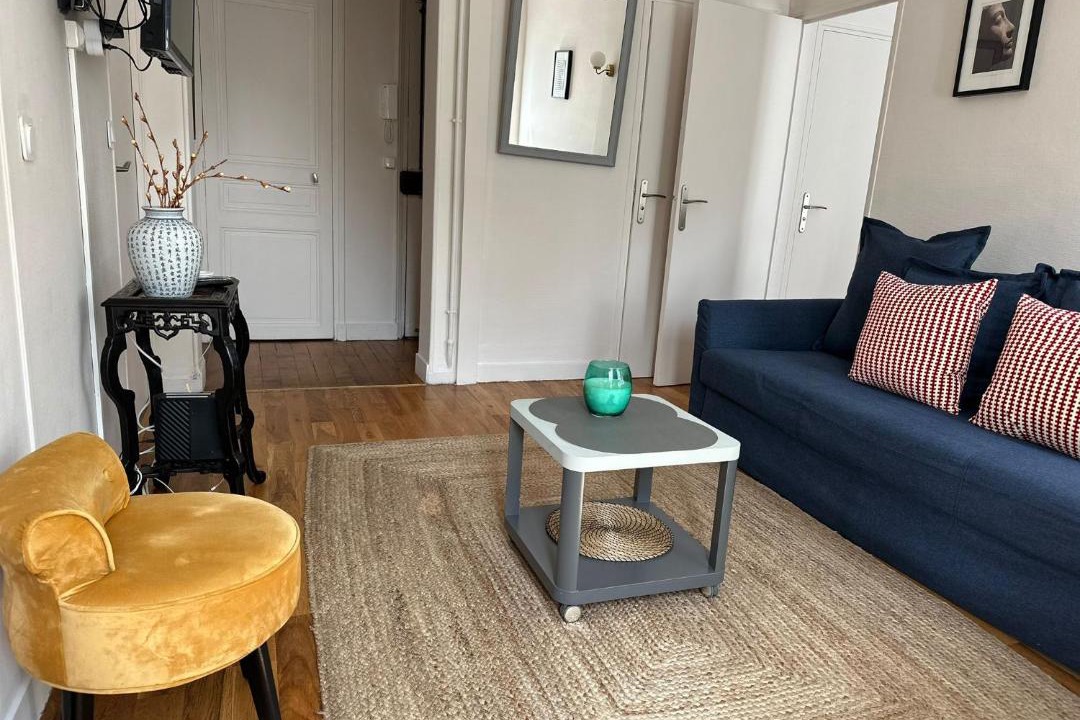 Photo of Livingroom in Suresnes