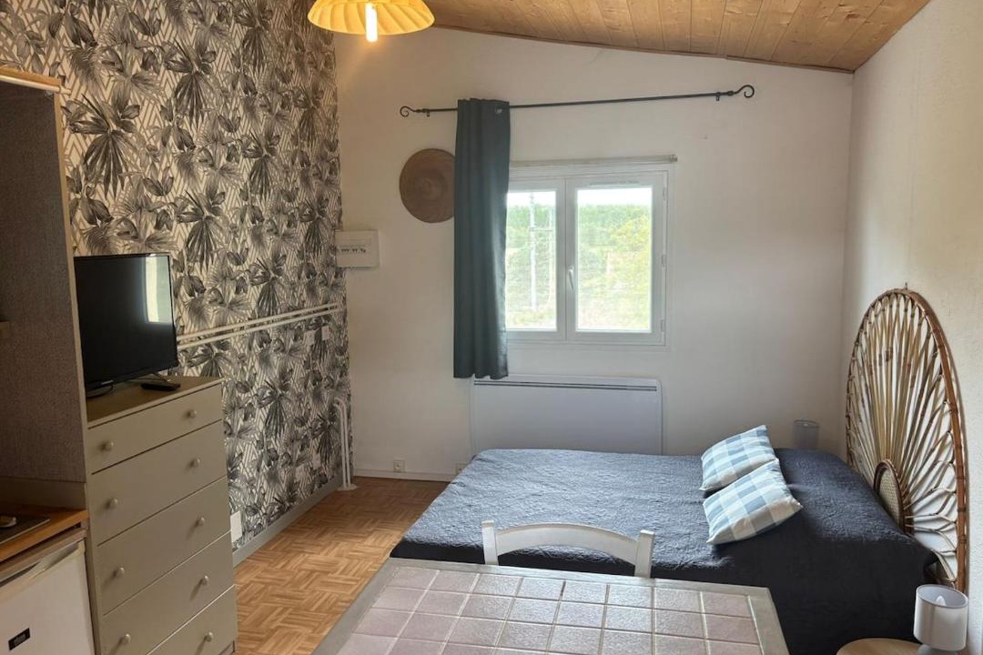 Photo of Bedroom in Villefranche-de-Lauragais