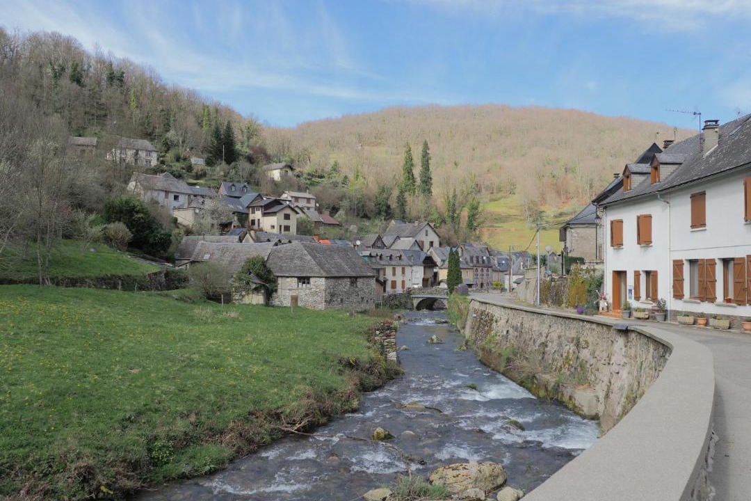 Photo of Buildings in Saint-Lary