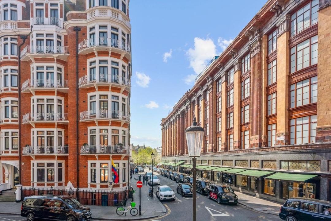Photo of Others in Knightsbridge