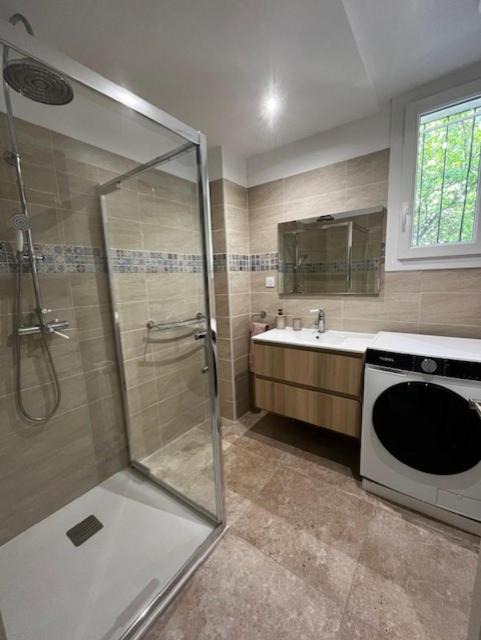 Photo of Bathroom in Entraigues-sur-la-Sorgue