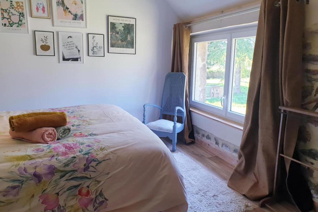 Photo of Bedroom in Saint-Vaast-la-Hougue
