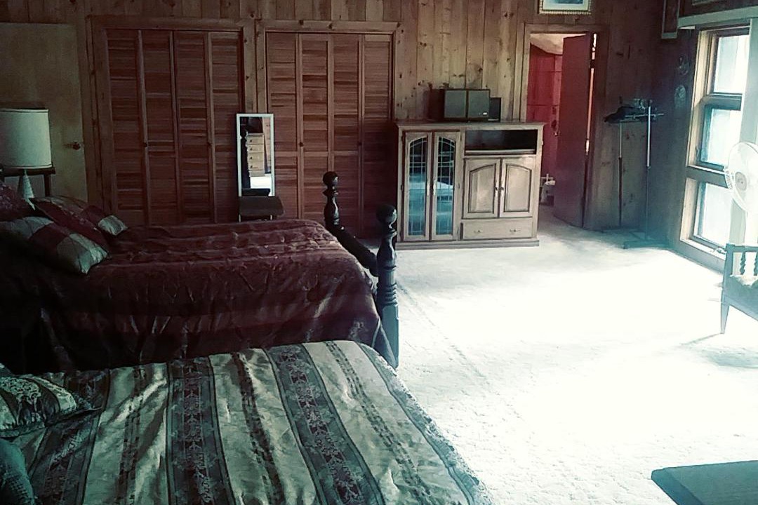 Photo of Bedroom in Lansing
