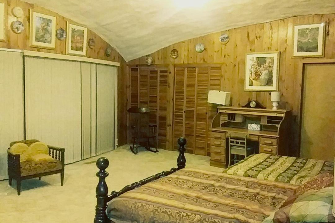Photo of Bedroom in Lansing