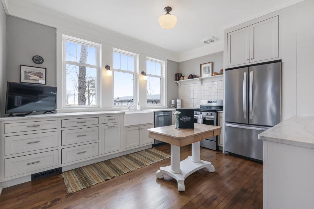 Photo of Kitchen in Black Wolf