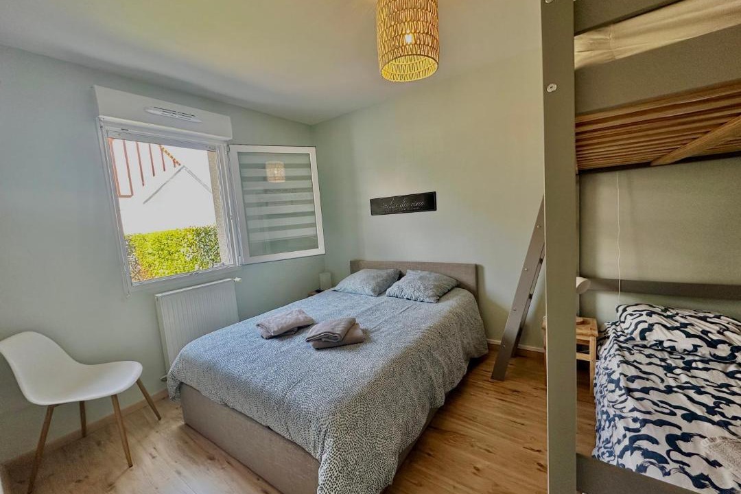 Photo of Bedroom in Courseulles-sur-Mer