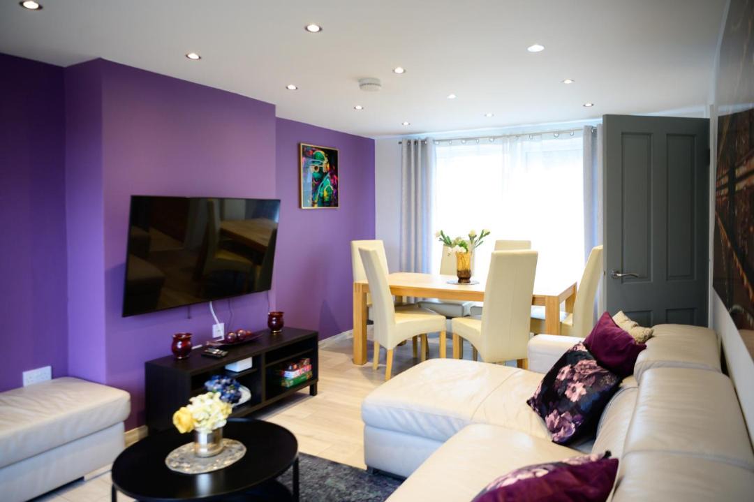 Photo of Livingroom in Bramcote