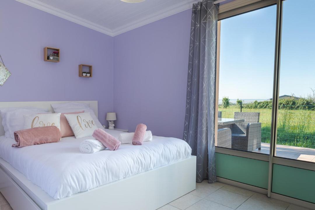 Photo of Bedroom in Dragey-Ronthon