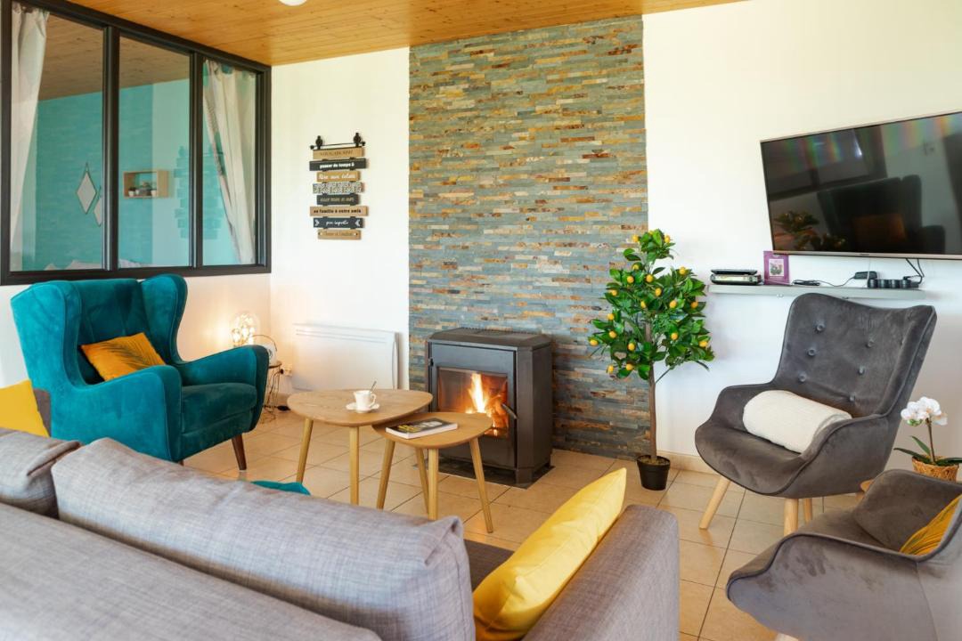 Photo of Livingroom in Dragey-Ronthon