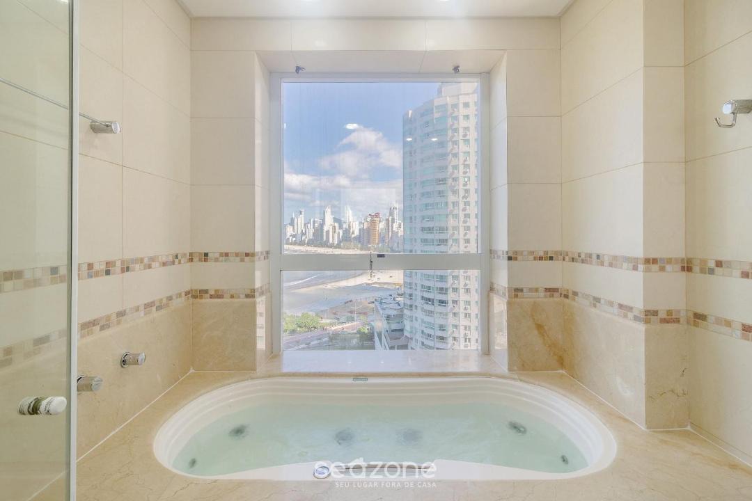Photo of Bathroom in Pioneiros