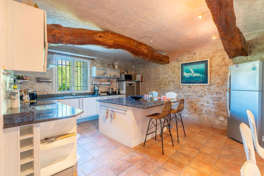 Photo of Kitchen in Caumont-sur-Durance