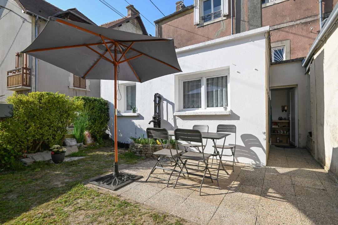 Photo of Others in Bernieres-sur-Mer
