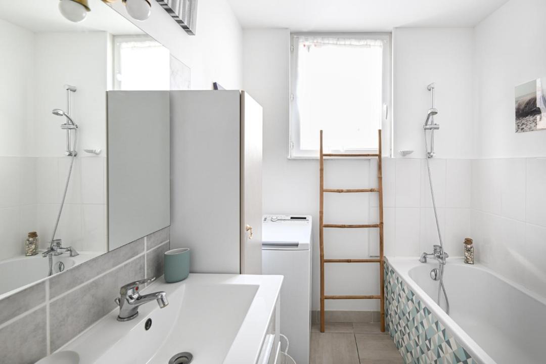 Photo of Bathroom in Bernieres-sur-Mer