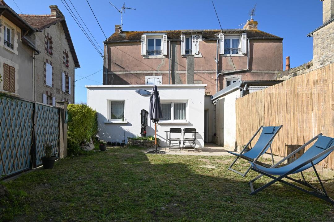 Photo of Others in Bernieres-sur-Mer
