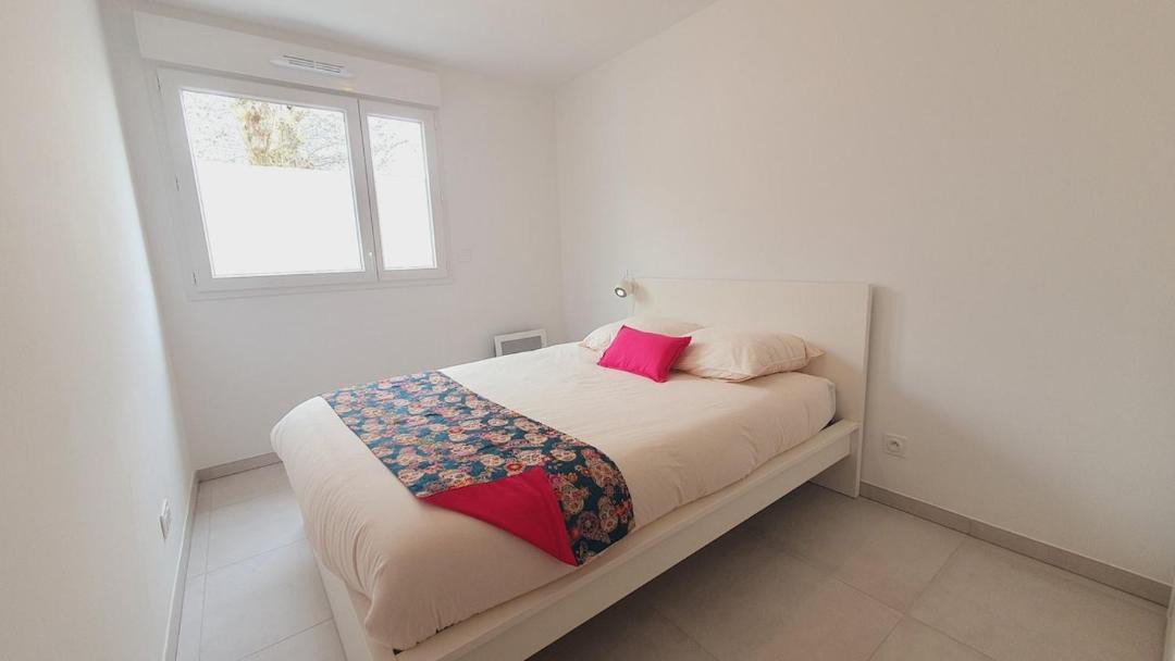 Photo of Bedroom in Lunel