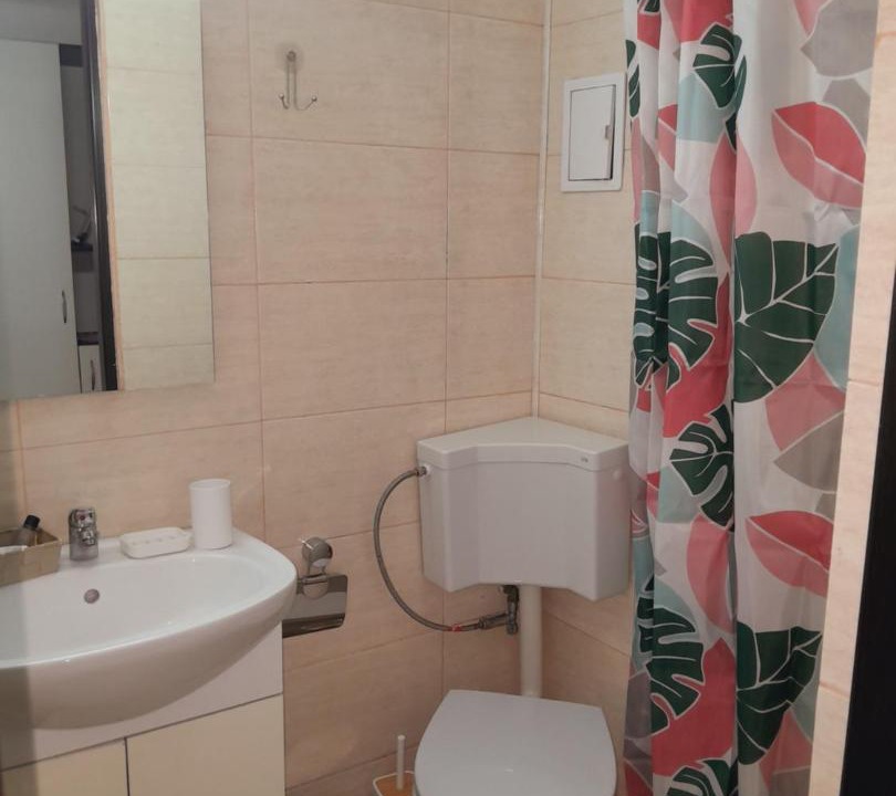 Photo of Bathroom in Saturn